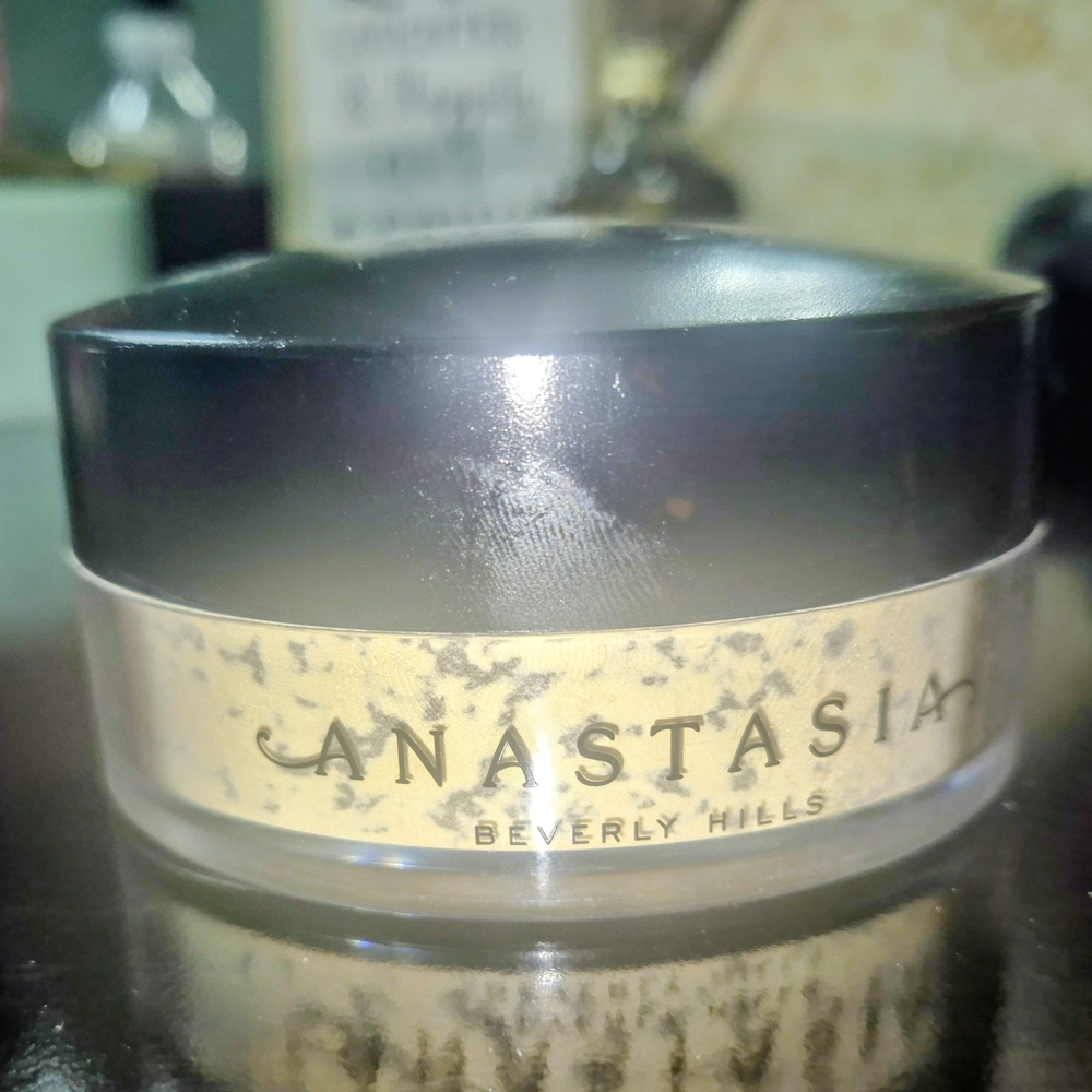 Anastasia Beverly Hills Loose Setting Powder